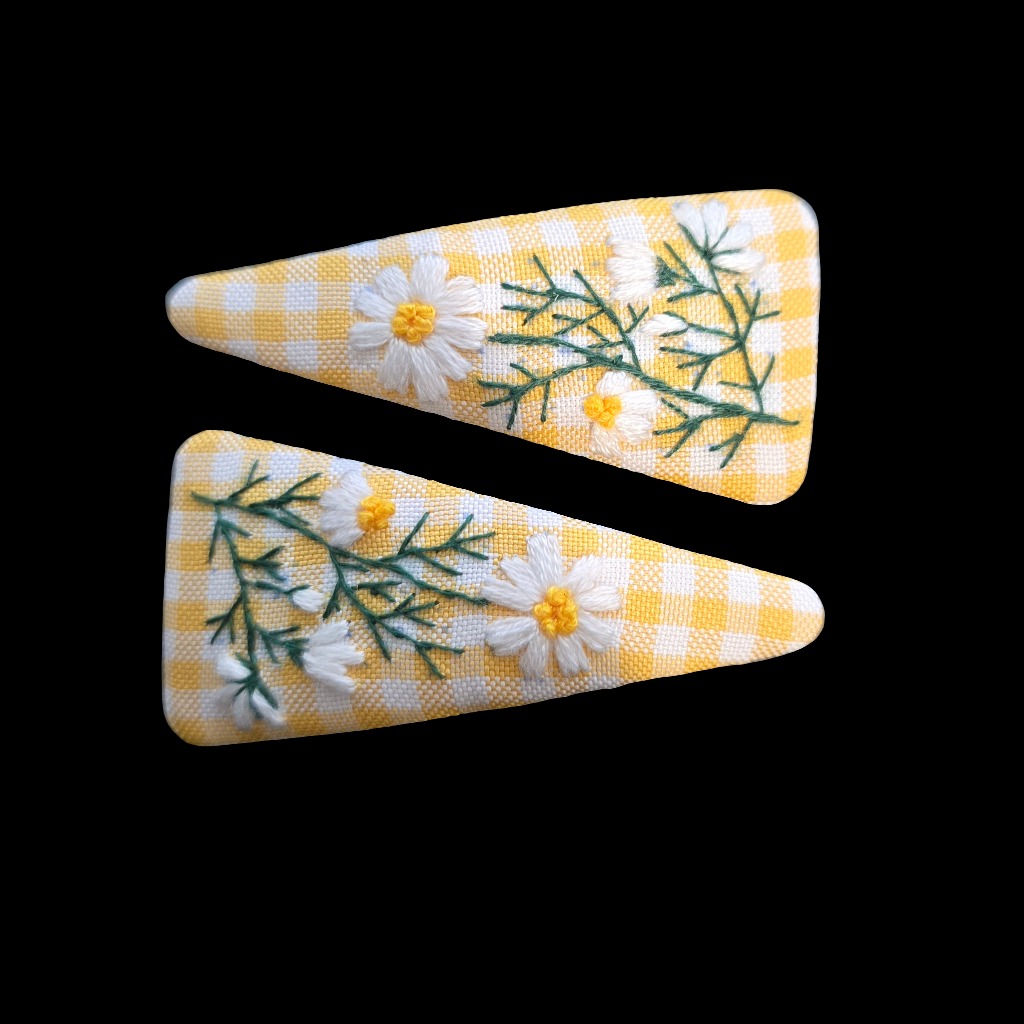 Quince Fables Snap clips, 2pk, yellow gingham daisy