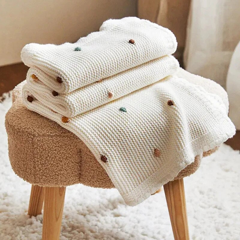 Knitted Baby Blanket, Polka Dots, 100x70cm