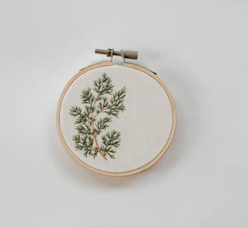 Embroidery Kit - Jolly Juniper